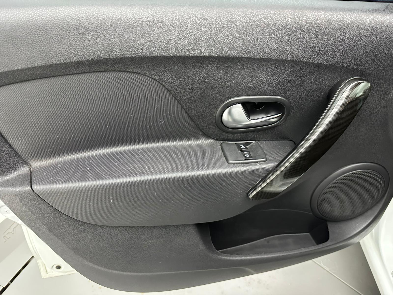 RENAULT SYMBOL 22